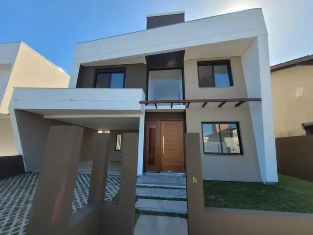 Imagem 2: Casa para Venda em Florianópolis, Campeche, 3 Dormitórios, 3 Suítes, 4 Banheiros, 2