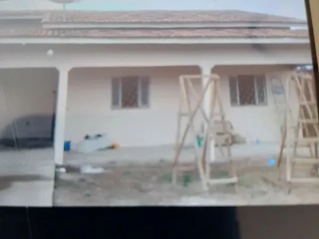 Imagem 2: Vendo Uma Casa Grande E