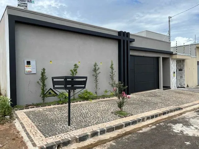 Imagem: Casa À Venda!