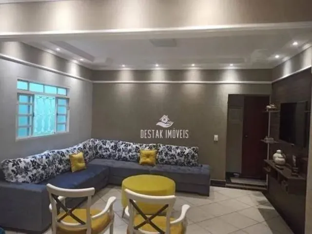 Imagem: Casa com 3 Dormitórios À Venda, 180 M²