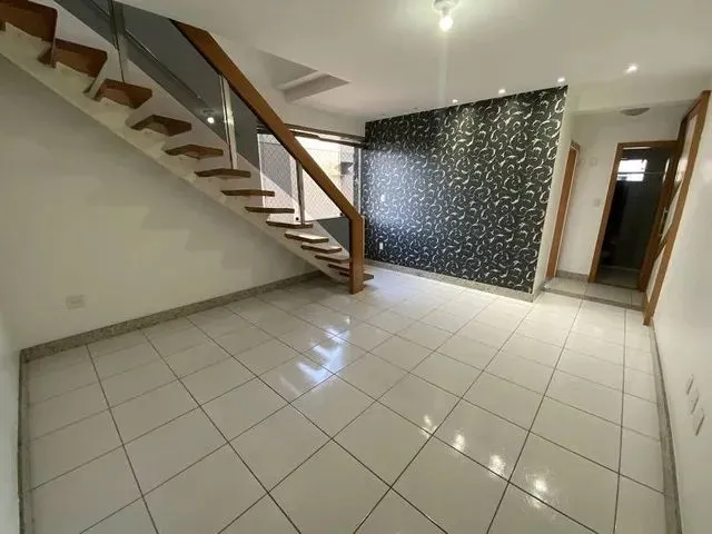 Imagem: Vendo Cobertura no Morada do Vale. Próx