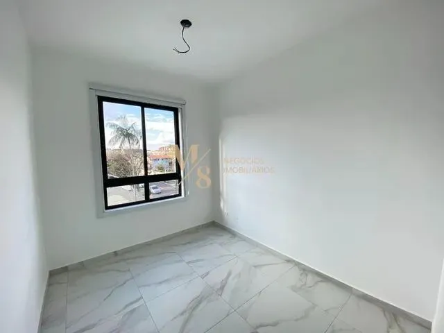 Imagem 11: Apartamento Á Venda com 3 Quartos Sendo 1 Suíte no Capão da Imbuia