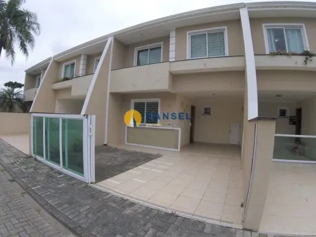 Imagem: Sobrados com 3 Quartos À Venda por R$ 550000.00