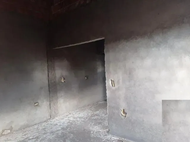 Imagem 2: Casas em Construção Á Venda na Avenida Principal do Plano de Vida com 3 Quartos Por