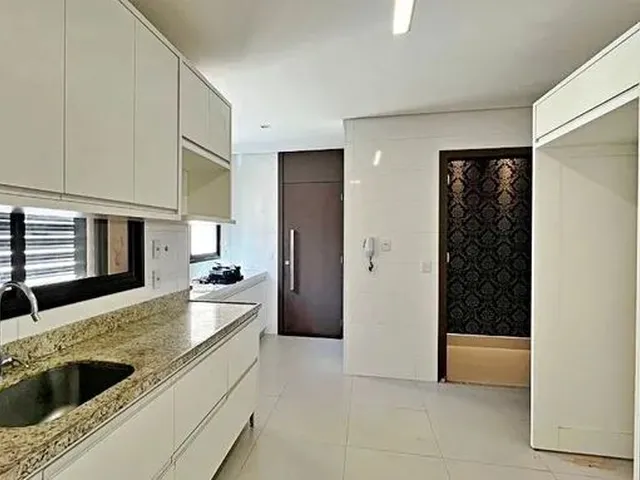 Imagem: Apartamento com 4 Dormitórios À Venda