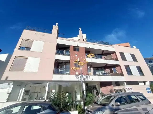 Imagem: O apartamento possui 3 Dormitórios, 1 Suíte, 2 Banheiros,