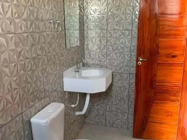 Imagem: A casa possui 1 Dormitório, 1 Suíte, 1 Banheiro, 2 Vagas