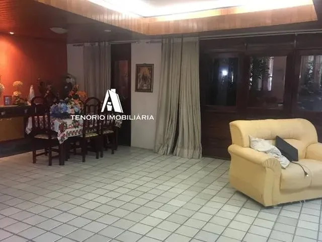 Imagem 2: Casa Duplex com 6 Quartos em Massangana, Piedade