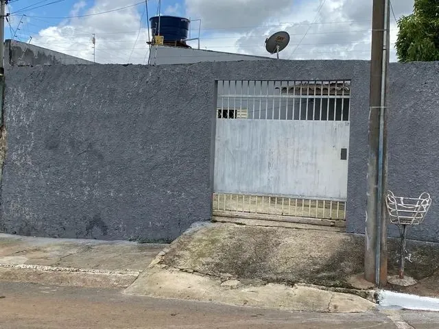 Imagem: Alugo Casa na Qr 619 em Samambaia Norte