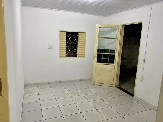 Imagem 2: Alugo Casa na Qr 619 em Samambaia Norte