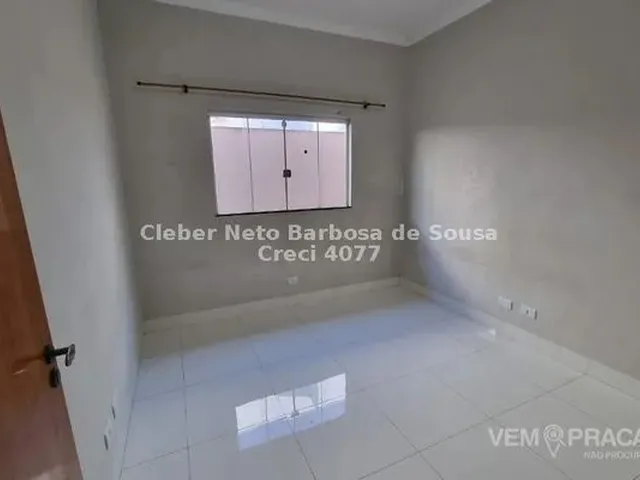 Imagem 2: Alugo Casa com 03 Dormitórios, Cômodos Amplos e Iptu Incluso