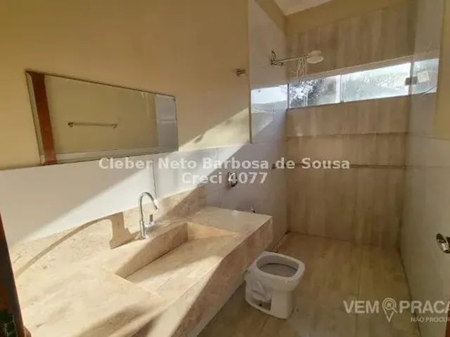 Imagem 9: Alugo Casa com 03 Dormitórios, Cômodos Amplos e Iptu Incluso