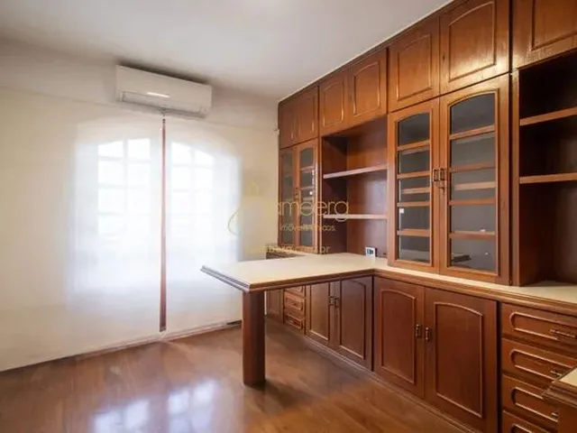Imagem: Casa com 4 Suítes e 7 Vagas na Vila Inah