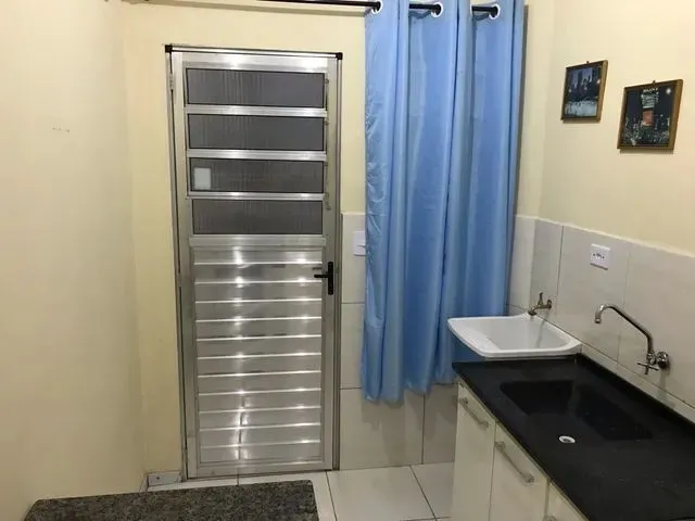 Imagem: Alugo Kitnete Próximo Carrefour Pinhais