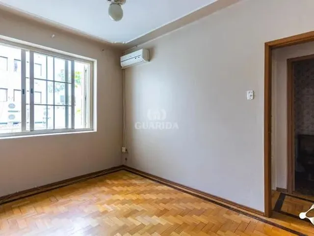 Imagem: Casa Residencial de 2 Dormitórios no Bairro