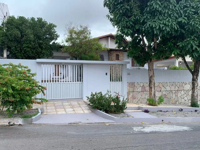 Imagem: Casa Perto da Ufrn com 4 Quartos