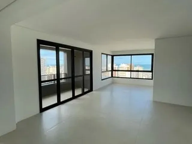 Imagem: O apartamento possui 3 Dormitórios, 1 Suíte, 2 Banheiros,