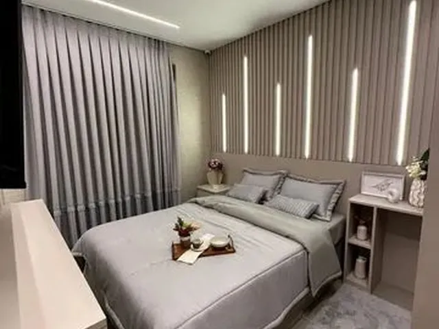 Imagem: O apartamento possui 2 Dormitórios, 1 Suíte, 1 Banheiro,
