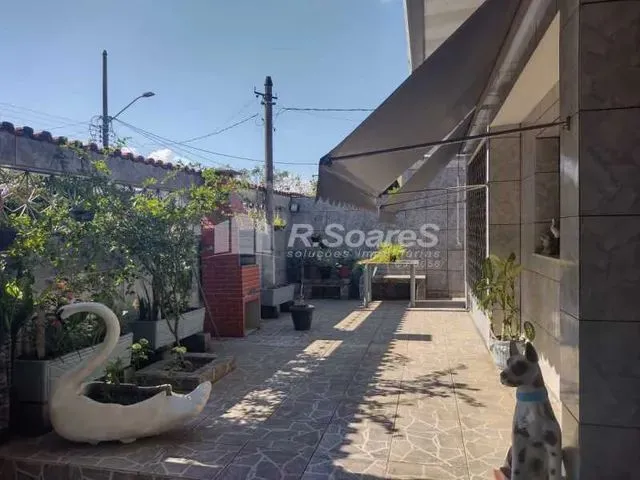 Imagem: Casa com Dois Quartos em Inhoaíba, Rua