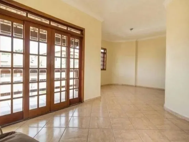 Imagem: Linda Casa 4 Qtos com Suíte, Bairro Centro
