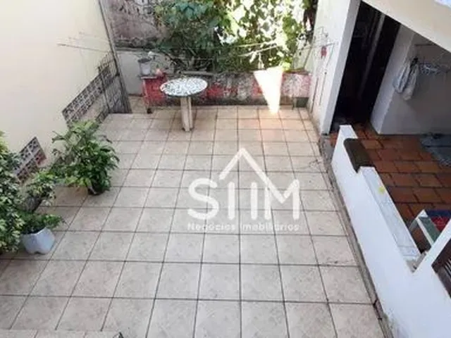 Imagem 3: Casa com 3 Dormitórios, Sendo 1 Suíte, 2 Varandas, Sala de Tv, Edícula Com