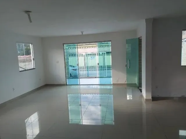 Imagem 2: Excelente Casa 4 Quartos /3 Suítes / Piscina