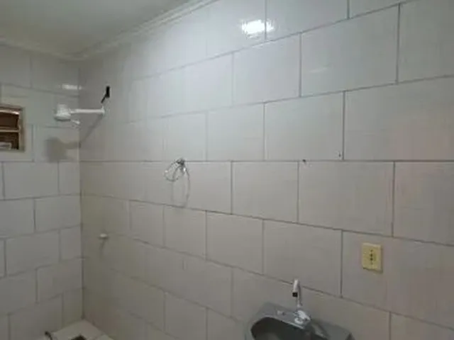 Imagem 10: Casa 3 Dormitórios , Sendo 2 Suíte . Aleixo