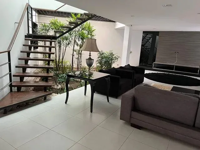Imagem 6: Casa Duplex para Aluguel, Projetados, 04 Suítes(Master com Hidro), Piscina em Intermares