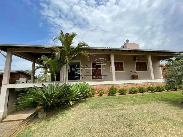 Imagem 1: Casa para Aluguel, 2 Quartos, 2 Suítes, 2 Vagas