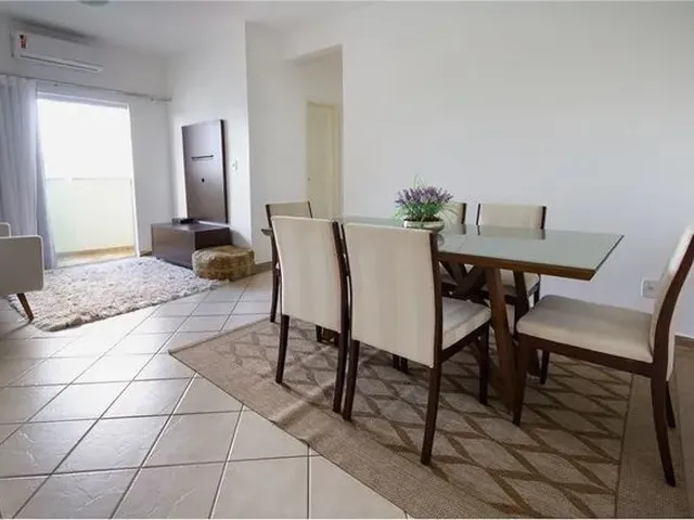 Imagem 4: Encantador Apartamento de 2 Quartos com Varanda e Lazer Completo no Condomínio