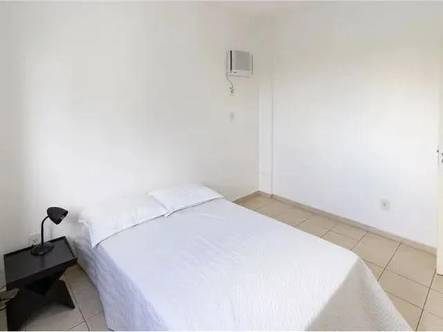 Imagem 8: Encantador Apartamento de 2 Quartos com Varanda e Lazer Completo no Condomínio