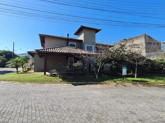 Imagem 6: Casa de Condomínio para Aluguel com 250 M² - 5 Suítes - Campeche - Florianópolis - Sc