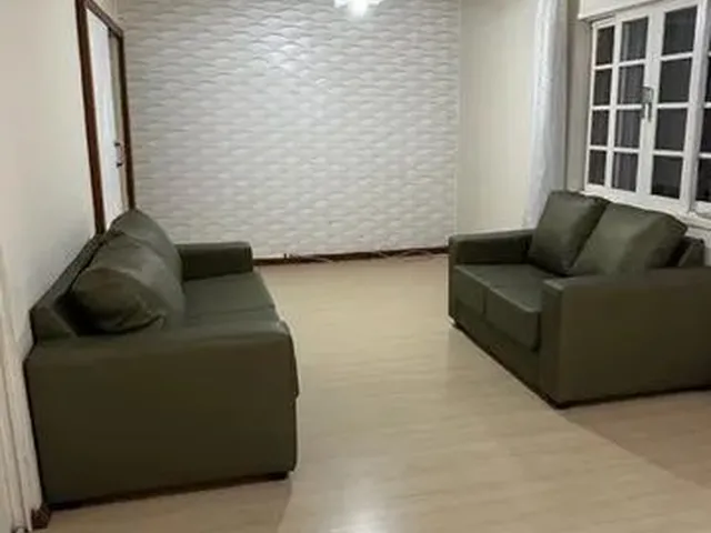 Imagem 3: Casa Térrea Mais Antiga, Semi Mobiliada, com 03 Dormitórios, Sendo 02 Suítes, 01 Bwc