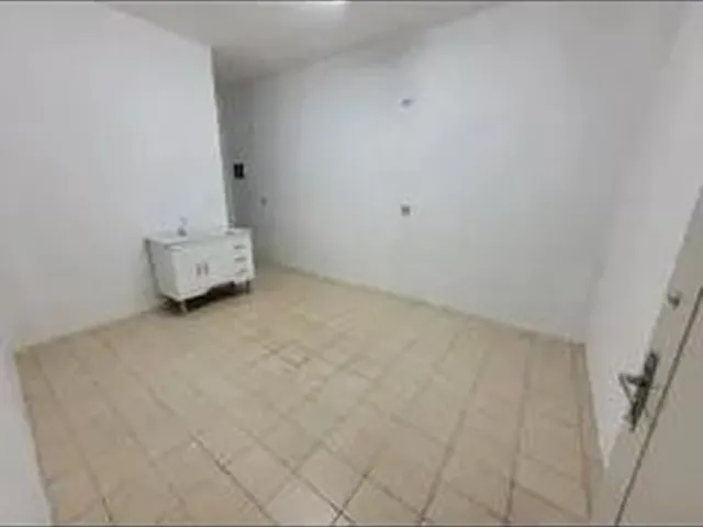 Imagem: Aluga-Se Quarto com Banheiro