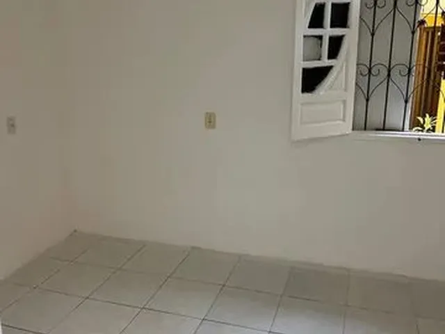 Imagem 4: Casa Próximo À Praia de Ipitanga