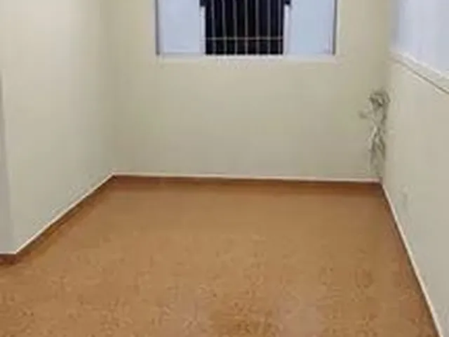 Imagem: O apartamento possui 2 Dormitórios, 1 Banheiro e está