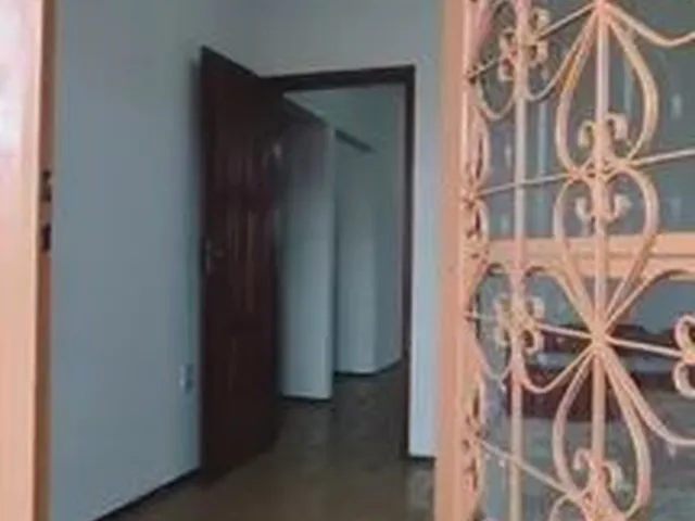Imagem 5: Casa com 4 Quartos na Cidade 2000 - Ca52006