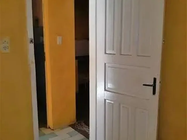 Imagem 12: Casa com 2 Quartos, 1 Banheiro, Sala, Cozinha, Varanda e Área de Serviço. Localizada Na