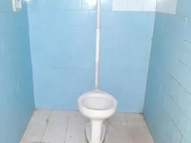 Imagem 5: Casa com 2 Quartos, 1 Banheiro, Sala, Cozinha, Varanda e Área de Serviço. Localizada Na
