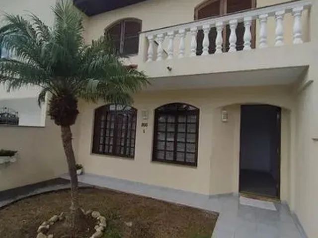 Imagem: Sobrado Tríplex no Jardim Americas, 3 Quartos