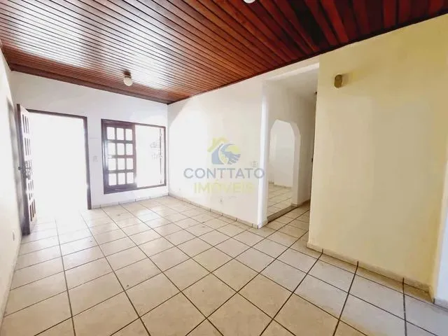 Imagem 3: Casa Disponível para Locação no Bairro Coophema, Próximo À com Três Quartos Sendo