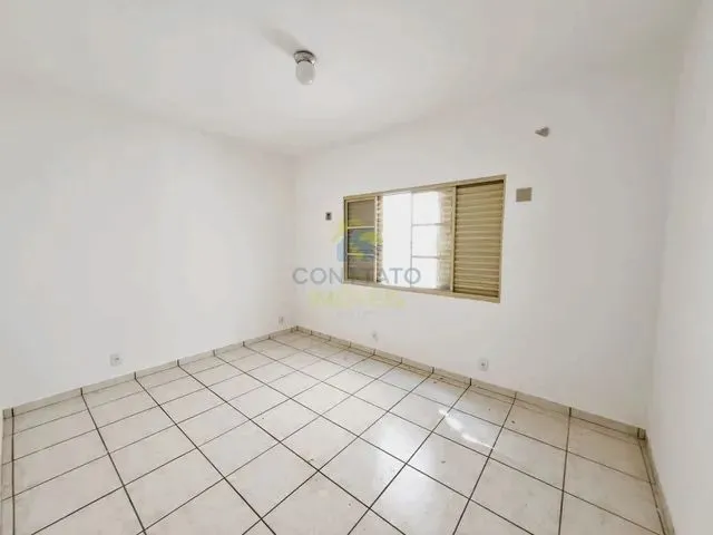 Imagem 12: Casa Disponível para Locação no Bairro Coophema, Próximo À com Três Quartos Sendo
