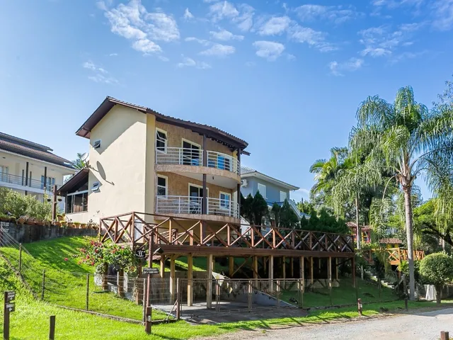 Imagem 2: Casa de Condomínio com 2 Quartos, 140M², À Venda em Santo Amaro da Imperatriz, Santo