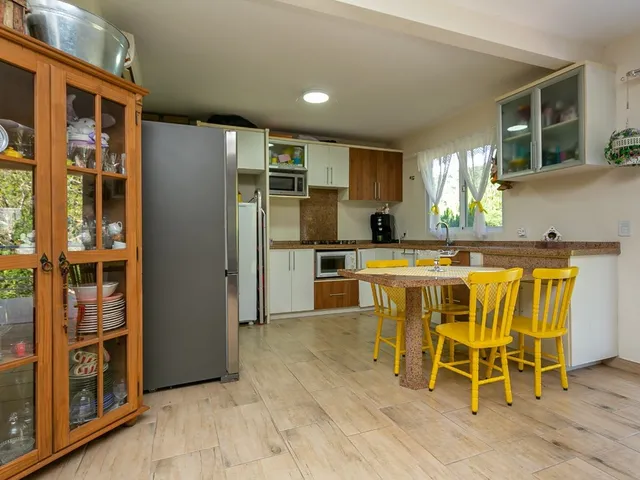 Imagem 4: Casa de Condomínio com 2 Quartos, 140M², À Venda em Santo Amaro da Imperatriz, Santo