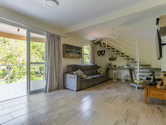 Imagem 5: Casa de Condomínio com 2 Quartos, 140M², À Venda em Santo Amaro da Imperatriz, Santo