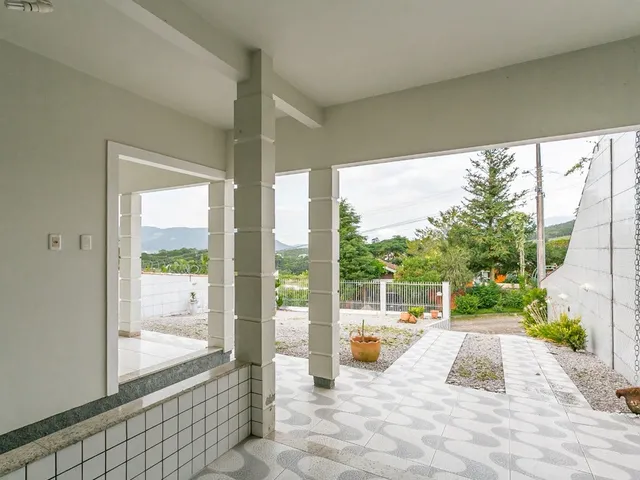 Imagem 4: Casa com 3 Quartos, 360M², À Venda em Santo Amaro da Imperatriz, Santo Amaro Da