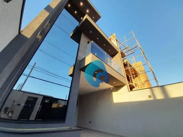 Imagem: Sobrado com 3 Dormitórios À Venda, 262