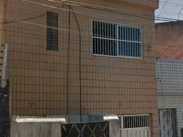 Imagem: 2 Casas na Aerolândia com 200 M²