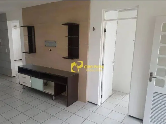 Imagem 2: Apartamento com 3 Dormitórios À Venda, 78 M² por R$ 200.000,00 - Curió - Fortaleza/Ce