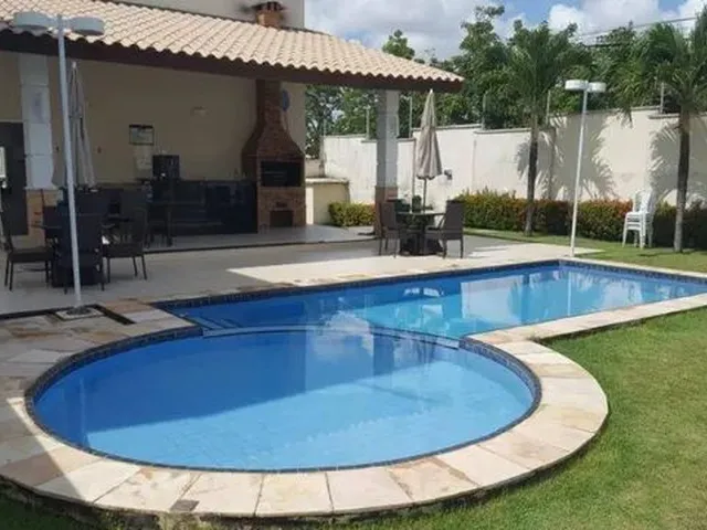 Imagem 2: Casa Duplex em Condominio Fechado